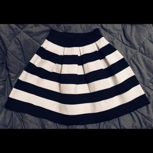 Express Skirt - NWT